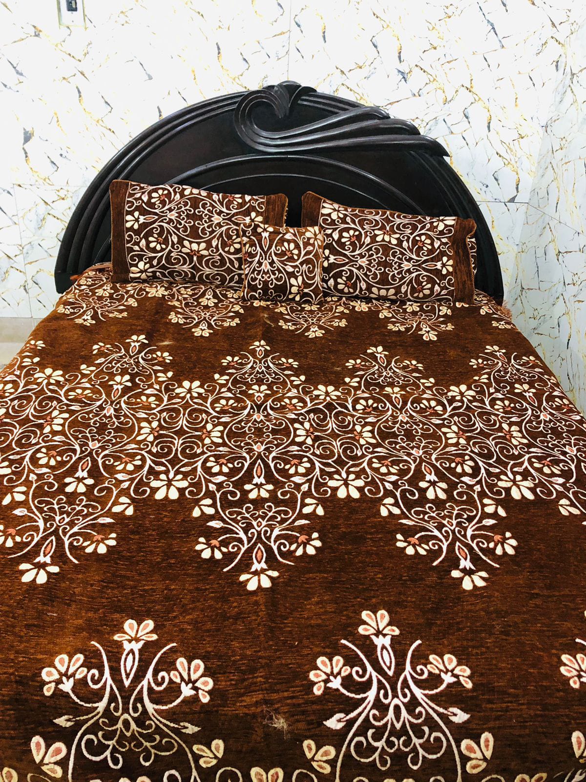 Velvet Jaquard Fancy | 4 PCS Bedsheet | King Size